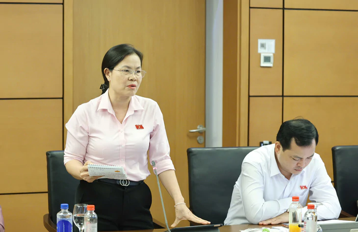 Đại biểu Quốc hội đề nghị giữ công chứng bắt buộc khi giao dịch nhà đất - Ảnh 2.