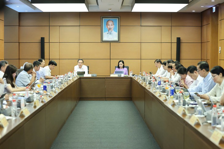 Chủ tịch Quốc hội: Không thể mặc nhiên coi người chưa có sổ đỏ là lấn chiếm đất - Ảnh 1.