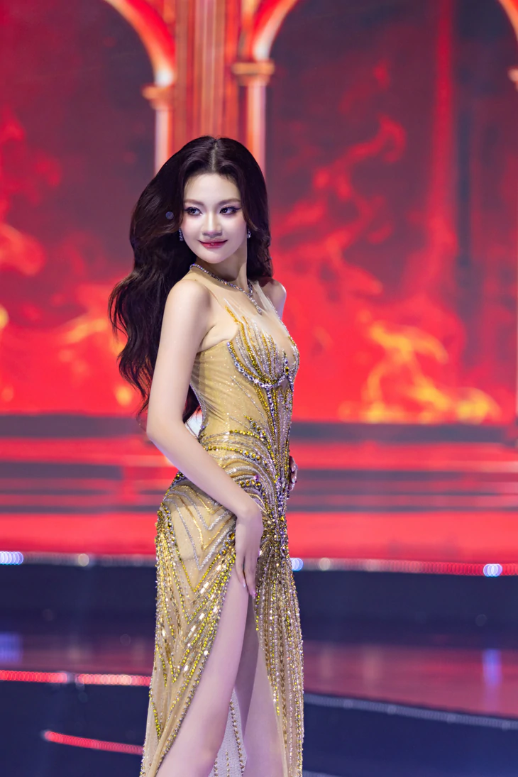 Nguyễn Ngọc Trà My đăng quang Miss Charm Vietnam mùa đầu tiên - Ảnh 4.