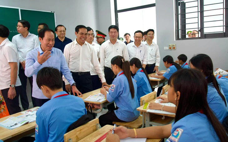 Thanh Hóa đầu tư hơn 2.469 tỉ đồng xây 10 trường nội trú liên cấp ở biên giới - Ảnh 2.