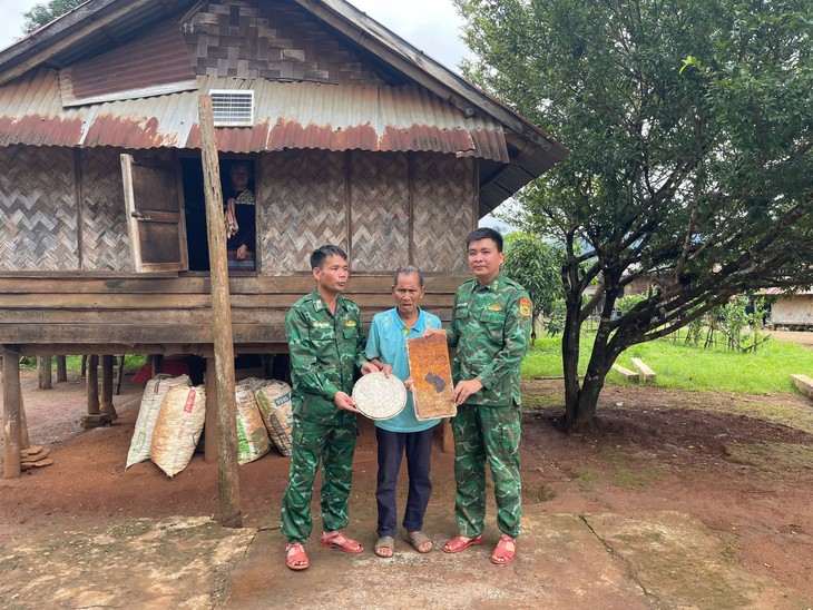 Tìm thông tin 3 liệt sĩ hy sinh tại Lào, có cây bút khắc tên Mạnh - Ảnh 2.