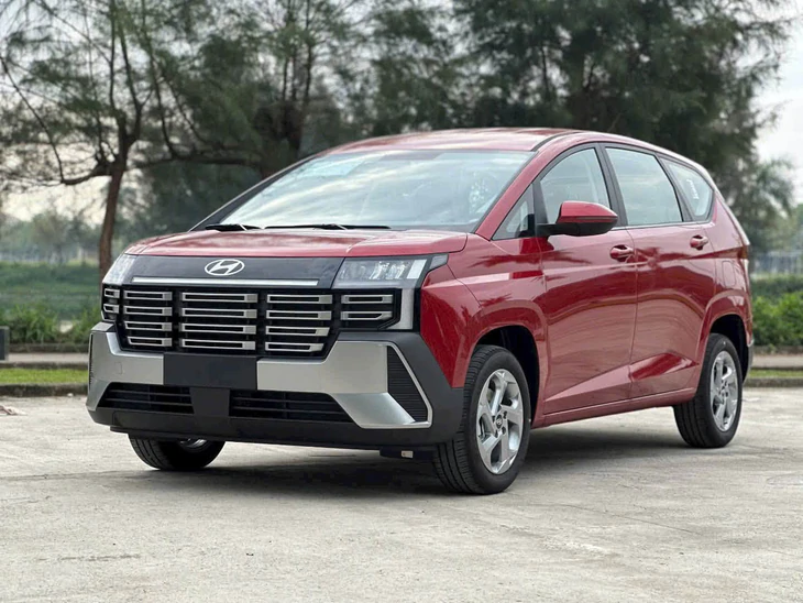 Tin tức giá xe: Hàng loạt xe Hyundai giảm giá tới cả trăm triệu đồng, ra đại lý có thể hạ thêm vài chục triệu - Ảnh 2.