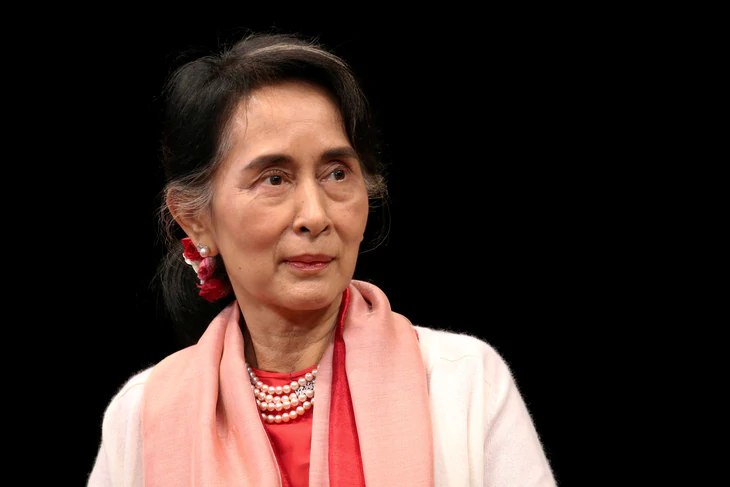 Con trai bà Aung San Suu Kyi lần đầu được nói chuyện với mẹ sau hơn 5 năm - Ảnh 1.