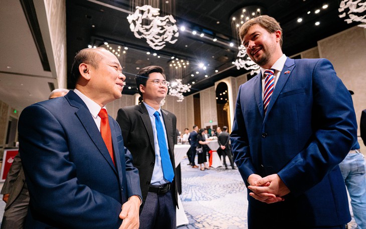 TP.HCM mong những 'cái bắt tay lớn' trước chuyến thăm của Thủ tướng Cộng hòa Czech - Ảnh 3.