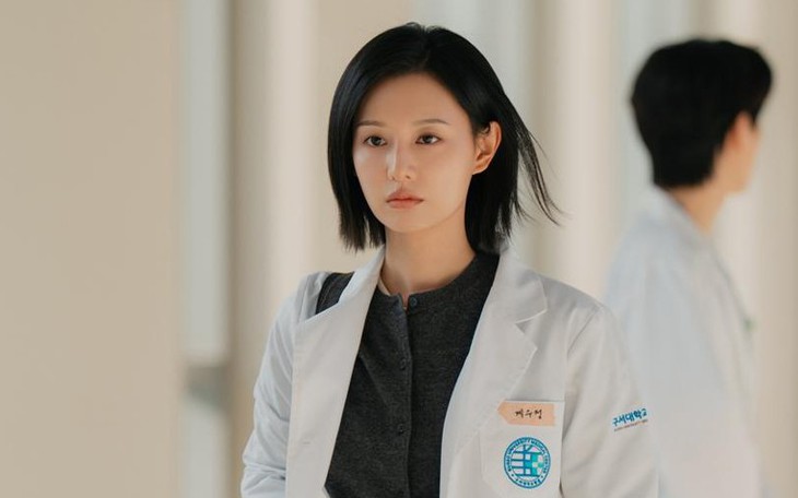 Doctor X thống trị màn ảnh Hàn tháng 10 - Ảnh 5.