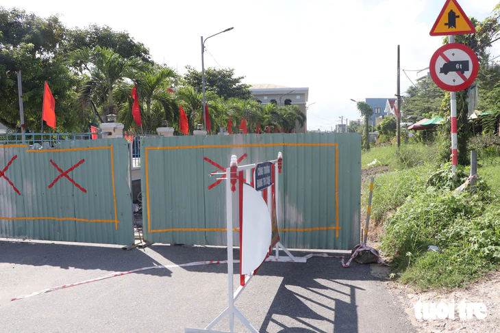Cuộc sống đảo lộn vì xe né trạm BOT 'đặt sai chỗ' - Ảnh 4.