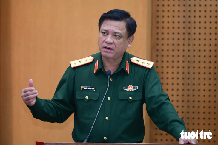 Bộ Quốc phòng trao quyết định của Chủ tịch nước cho hai sĩ quan đi làm nhiệm vụ gìn giữ hoà bình - Ảnh 2.