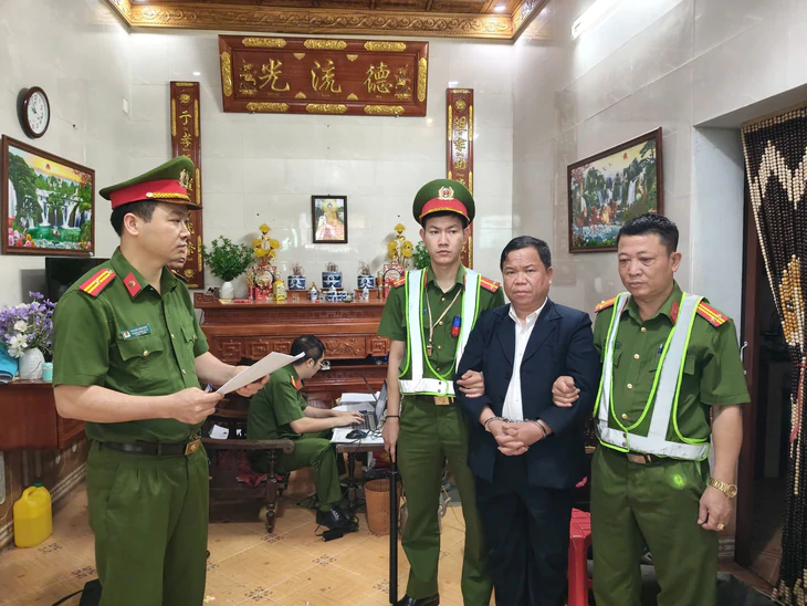 Luật sư giả, công ty luật 'dỏm', rủi ro thật - Ảnh 1.