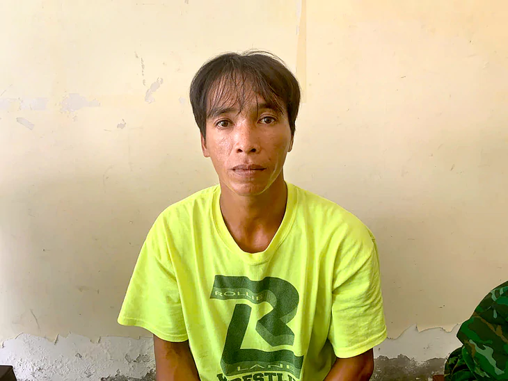 Tạm giam đối tượng giết người do mâu thuẫn trên tàu cá ở An Giang - Ảnh 2.