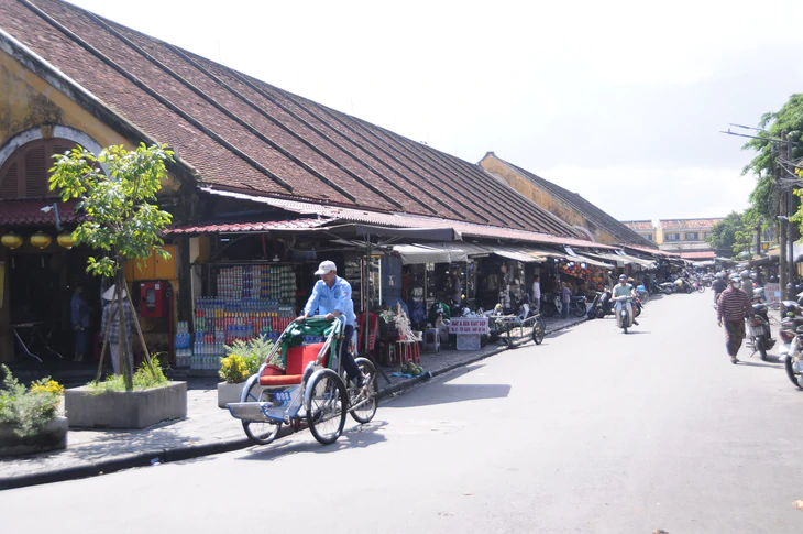 Hội An vắng khách: Phố cổ rất đẹp, rất riêng, nhưng cũng đang 'có vấn đề' - Ảnh 3.