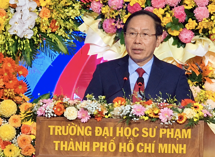 Phó thủ tướng lưu ý Trường đại học Sư phạm TP.HCM giữ sư phạm làm cốt lõi khi mở rộng đa ngành - Ảnh 1.