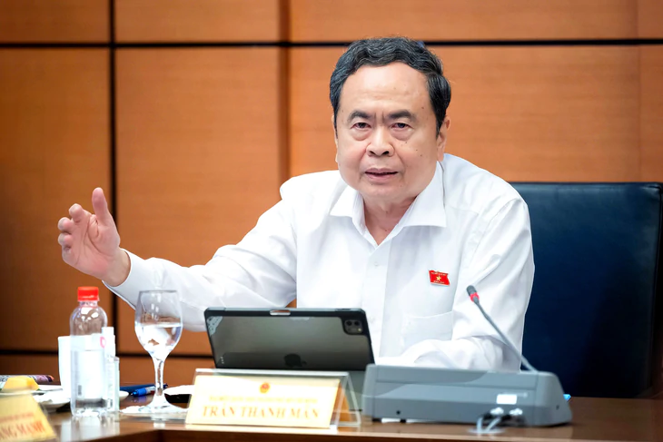 Chủ tịch Quốc hội: Không gây khó khăn, tạo thêm áp lực cho doanh nghiệp nhỏ và vừa - Ảnh 1.