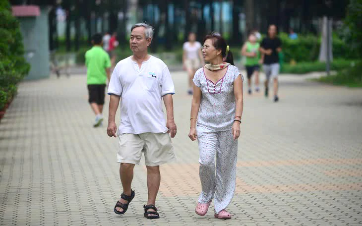 Tôi nhẹ nhàng vì thoát 16 nhóm tin nhắn công việc - Ảnh 3.