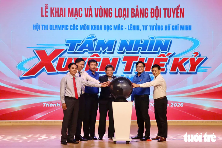 Sinh viên trẻ học lý luận chính trị qua Hội thi Tầm nhìn xuyên thế kỷ 2026 - Ảnh 4.