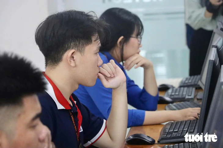 Sinh viên trẻ học lý luận chính trị qua Hội thi Tầm nhìn xuyên thế kỷ 2026 - Ảnh 5.