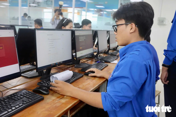Sinh viên trẻ học lý luận chính trị qua Hội thi Tầm nhìn xuyên thế kỷ 2026 - Ảnh 6.