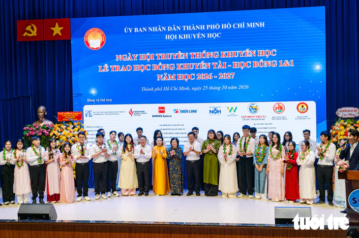 Học bổng Khuyến tài 26 năm chắp cánh cho 3.000 sinh viên vượt khó - Ảnh 1.