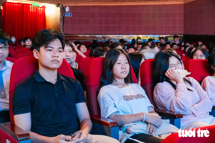Tiết ngữ văn đặc biệt ở Nhà hát kịch Idecaf - Ảnh 3.