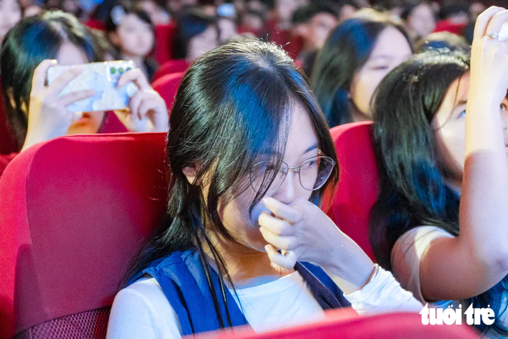 Tiết ngữ văn đặc biệt ở Nhà hát kịch Idecaf - Ảnh 4.