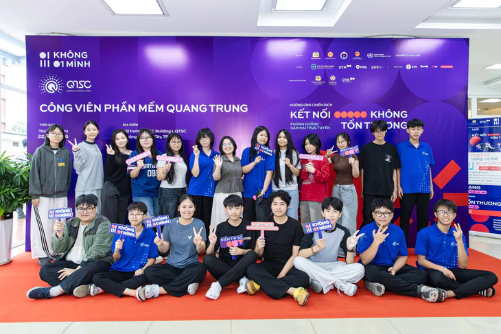 Chiến dịch “Không một mình”: Nhận diện những cái bẫy nhắm vào học sinh, sinh viên trên mạng - Ảnh 8.