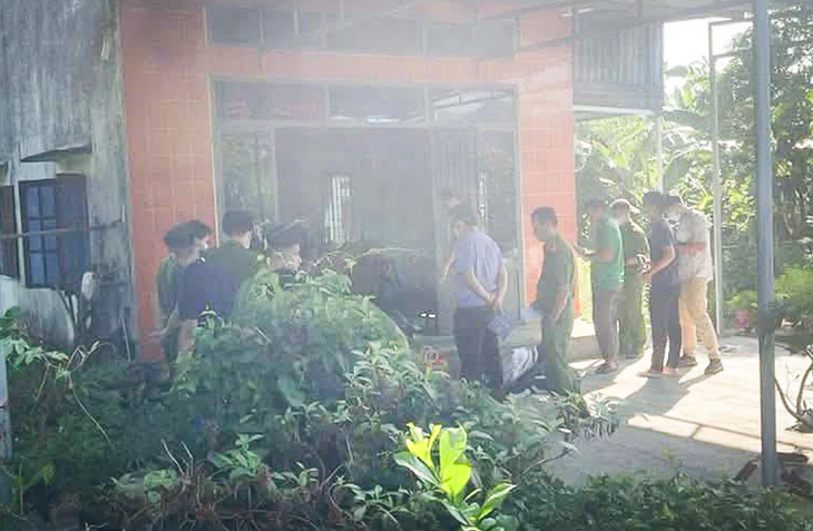 Vụ 2 cha con chết cháy trong nhà tại Gia Lai: Ông bà nội cũng bị thương, sức khỏe ra sao? - Ảnh 1.