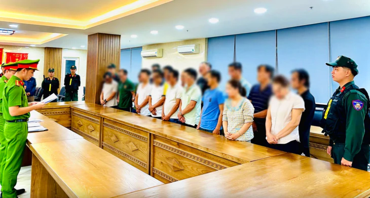 Khai trừ Đảng nhiều cán bộ điện lực ở Đà Nẵng - Ảnh 2.