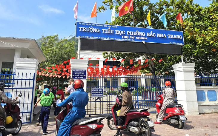 Sắp xếp trường học ở Nha Trang: 2 tháng vận hành, phường đề xuất từ 3 thành 7 hoặc 8 trường - Ảnh 2.
