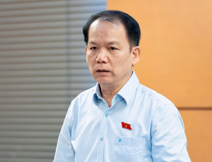 Ông Nguyễn Duy Ngọc: Các biển báo, biển chỉ dẫn, biển tốc độ cần rất cụ thể, rõ ràng - Ảnh 2.