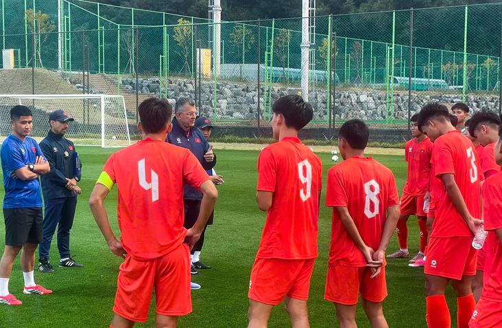 U17 Việt Nam thắng trận đầu tiên ở Hàn Quốc - Ảnh 1.