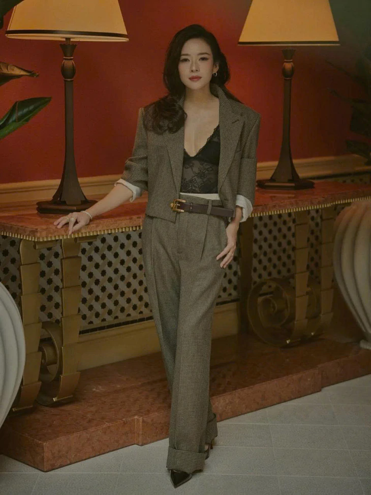 Phong cách của minh tinh Chương Tử Di - Ảnh 5.