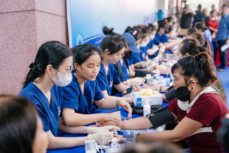 Cùng Long Châu và Bayer Việt Nam Phòng chống đột qụy Vì sức khỏe cộng đồng 2026 - Ảnh 5.