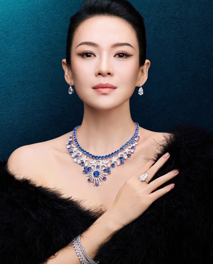 Phong cách của minh tinh Chương Tử Di - Ảnh 1.
