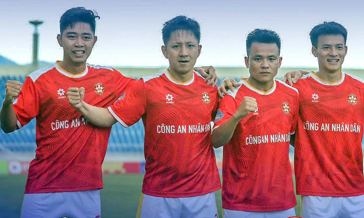 CLB Công an Nhân dân bắt kịp nhóm đua thăng hạng - Ảnh 2.