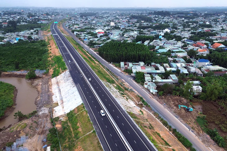 Đồng Nai 'trảm' nhà thầu cao tốc Biên Hòa - Vũng Tàu vì ngừng thi công… 43 ngày - Ảnh 1.