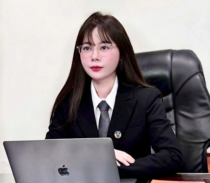 Triệt tận gốc nạn bằng giả: Không chỉ xử lý người làm giả, phải rà soát, xử lý nghiêm cả người 'tiêu thụ' - Ảnh 1.