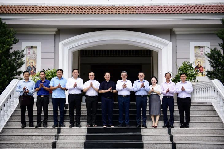 Ra mắt điểm chăm sóc sức khỏe và sinh hoạt người cao tuổi tại phường Bình Dương - Ảnh 7.