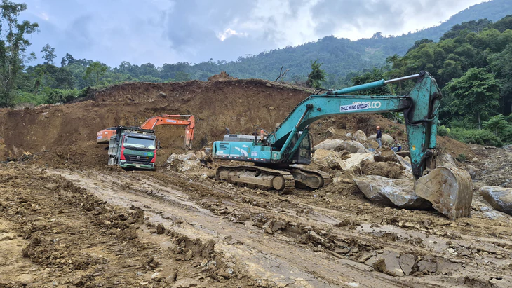 Thanh Hóa đầu tư hơn 2.469 tỉ đồng xây 10 trường nội trú liên cấp ở biên giới - Ảnh 1.