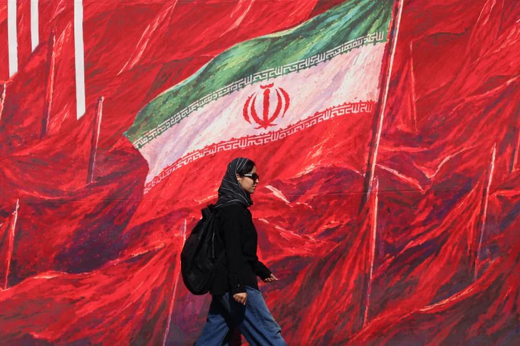 Lá bài mạo hiểm của Iran trong cuộc đấu sức với Mỹ - Ảnh 1.