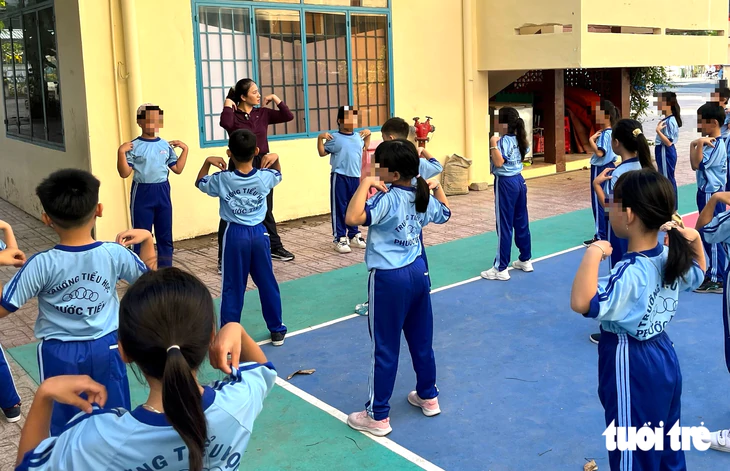 Các phường đều đề xuất tách trường, riêng phường Nha Trang chờ hết năm học - Ảnh 2.