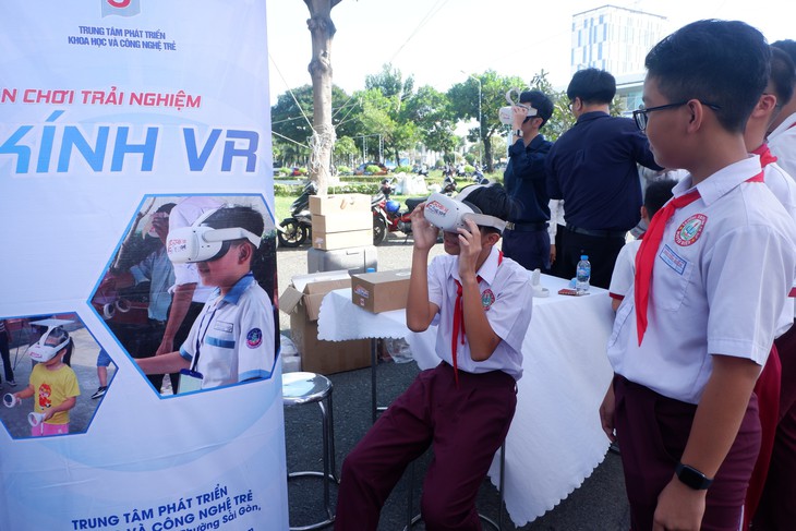 Đưa công nghệ vào cải cách hành chính: Ngày hội chuyển đổi số tại Tân Thuận 2026 - Ảnh 4.