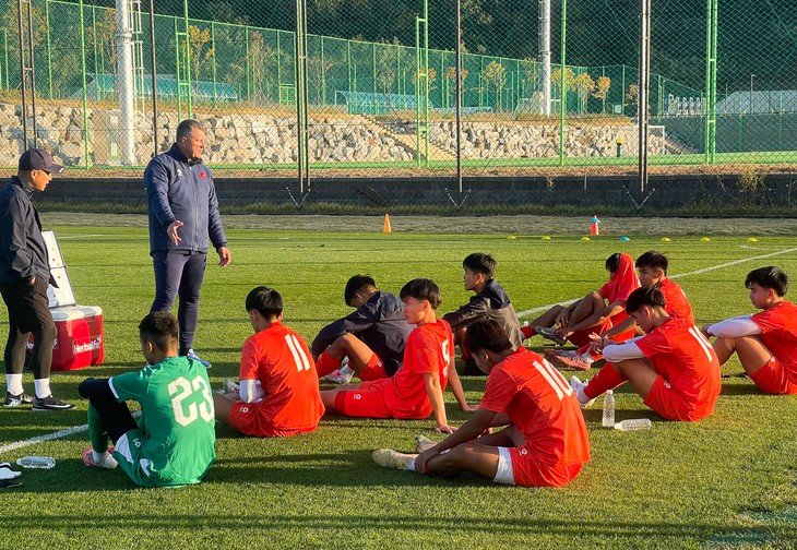 U17 Việt Nam thắng trận cuối ở Hàn Quốc, nhưng không phải tuyển quốc gia chủ nhà - Ảnh 1.