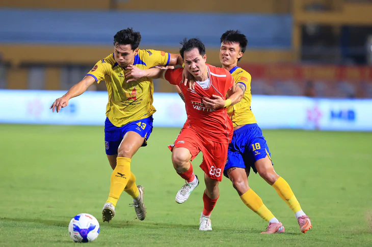 HLV Velizar Popov đếm ngày chia tay Thể Công - Viettel - Ảnh 1.