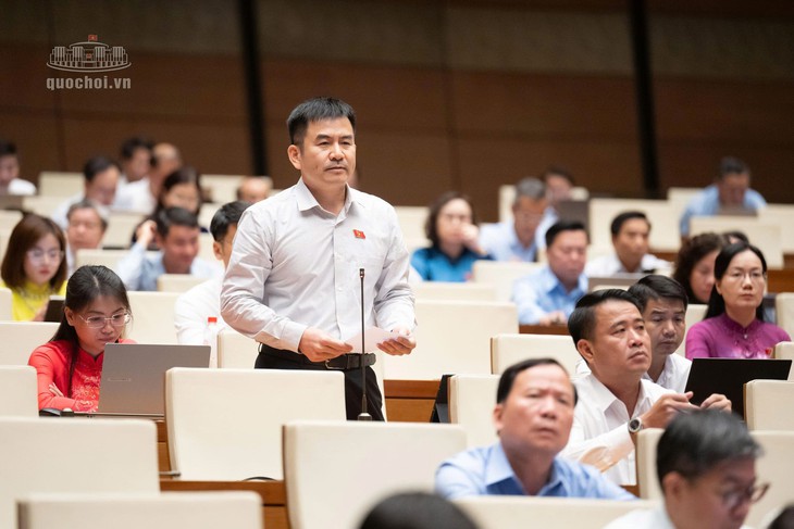 Đại biểu tranh luận nâng ngưỡng doanh thu 400 tỉ để xác định doanh nghiệp nhỏ và vừa - Ảnh 1.