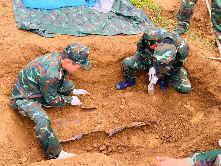 Từ lời kể của người dân, tìm thấy 2 hài cốt liệt sĩ sau hơn 60 năm - Ảnh 1.
