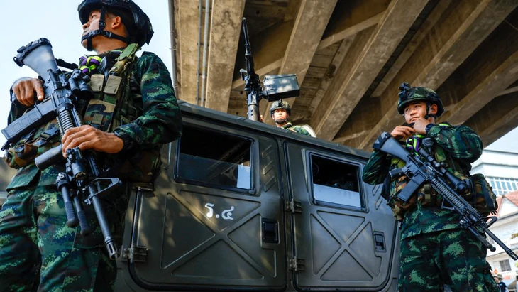 Có tin giao tranh Myanmar lan sang Thái Lan, Bangkok nổ súng cảnh báo - Ảnh 1.