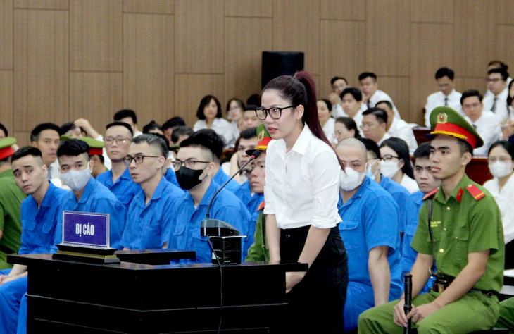 Bạn gái Mr Pips kể chuyện giữ 'kho' vàng 222 tỉ, trong tủ quần áo luôn có 44 tỉ tiền mặt và triệu USD - Ảnh 2.