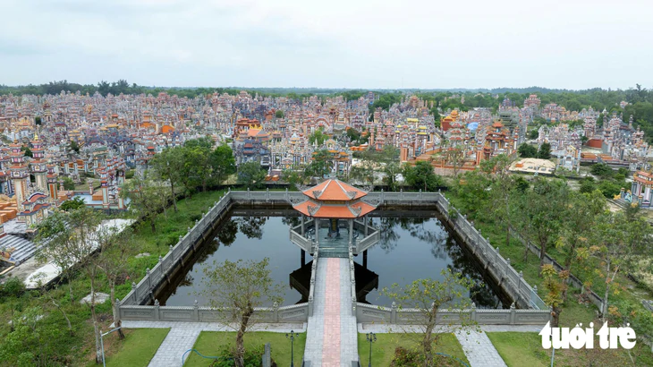 Xây lăng mộ xa hoa ở Huế: Đề xuất quy định cụ thể diện tích, chiều cao của lăng mộ - Ảnh 3.