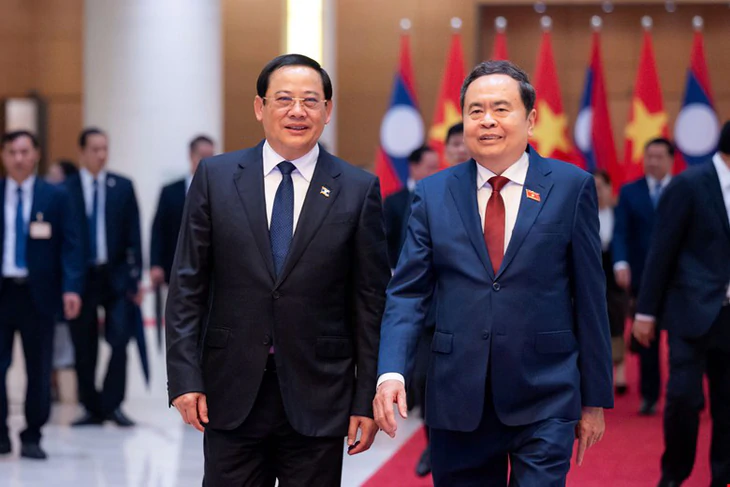 Chủ tịch Quốc hội Lào và Phu nhân sắp thăm Việt Nam - Ảnh 1.