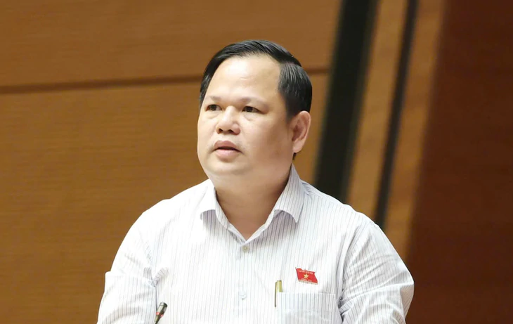Công chứng giao dịch đất đai, đại biểu: 'Đừng đẩy quy định quan trọng ra khỏi luật' - Ảnh 3.