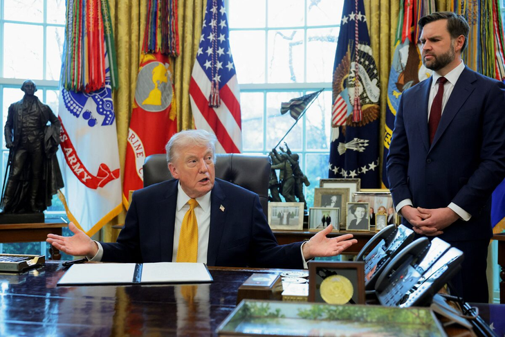 Ông Trump xác nhận Phó tổng thống Mỹ gửi thư cho Iran, hé lộ mục đích - Ảnh 1.